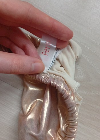 Bej Parlak İp Askılı Mini Bikini Üstü - Görsel 3