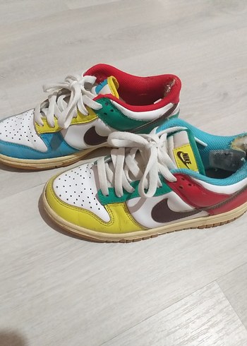 Nike spor ayakkabı