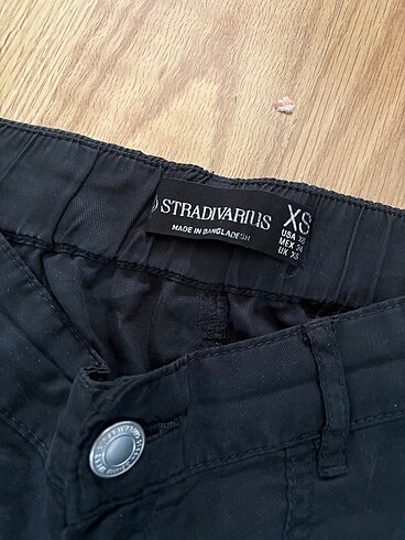 xs Beden stradivarius siyah kargo pantolon