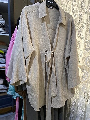 Önden bağlamalı kimono