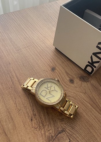 DKNY Kadın Altın Rengi Saat