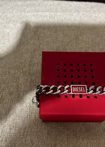 Diesel Erkek Kırmızı Çelik Zincir Bileklik - Görsel 2