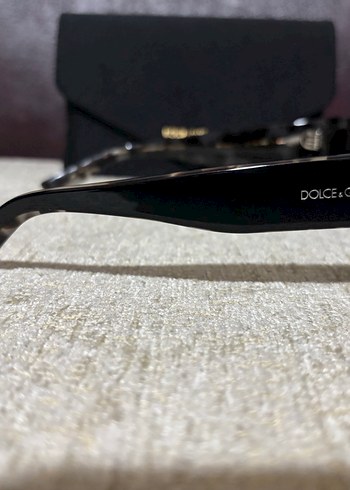 Dolce&Gabbana Parlak Klasik Güneş Gözlüğü - Görsel 2