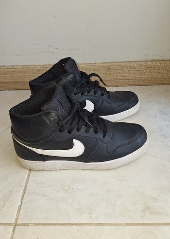 Nike Siyah Beyaz Spor Ayakkabı