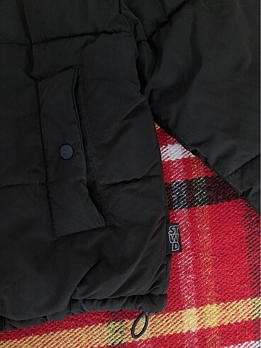 s Beden pull&bear mont