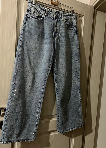 Stradivarius Tasli Jean Wide Leg Model