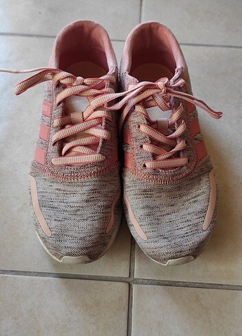 36 Beden Adidas spor ayakkabı