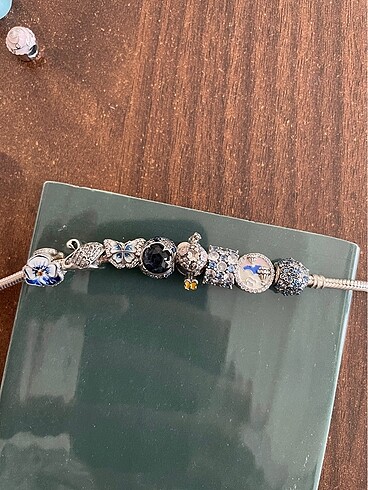 Pandora Pandora Charmlar