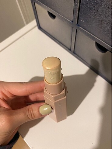 Fenty beauty match stix glow