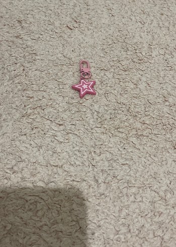 Diğer Pembe Yıldız İşlemeli Zincir Detaylı Kadın Charm