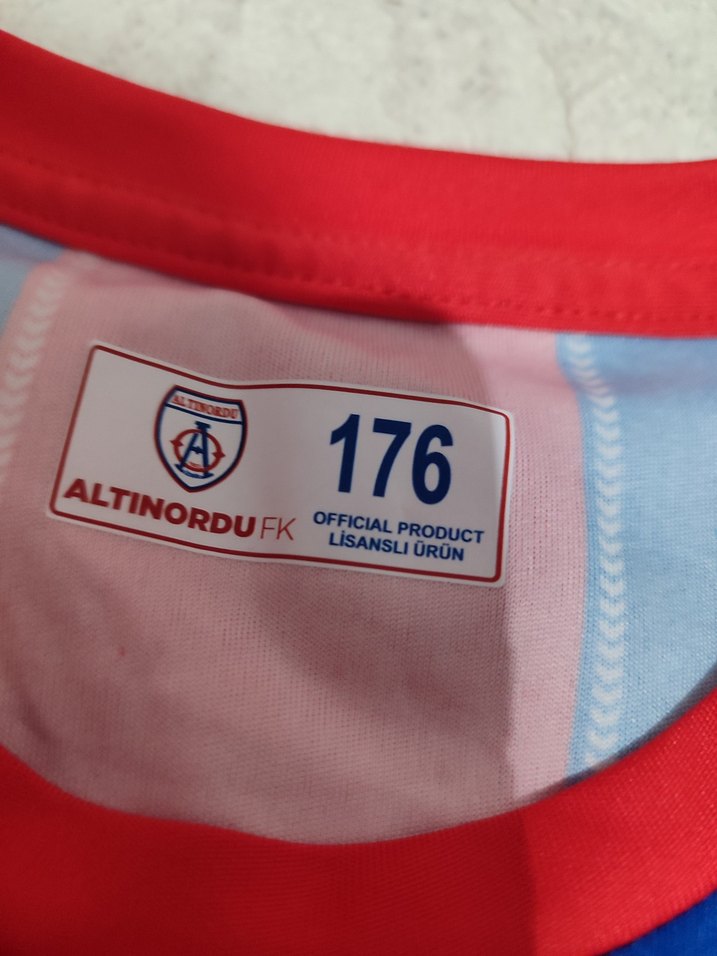 Erkek Kısa Kollu Kırmızı Mavi Spor Forması - Görsel 3