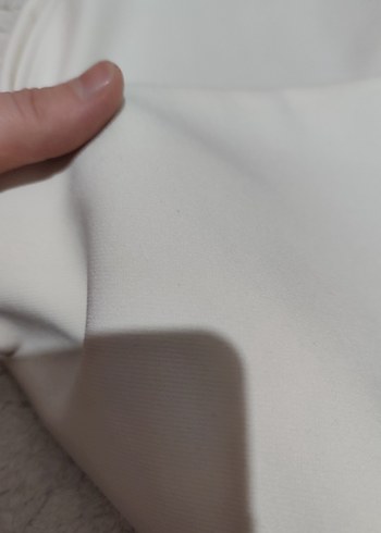 Düğmeli Beyaz Kumaş Kadın Pantolon - Görsel 3