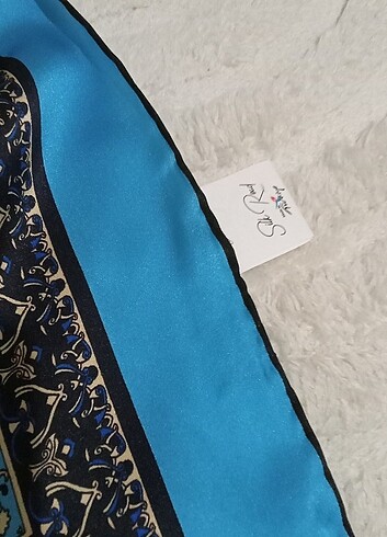 Silk Rood marka Sura İpek eşarp 