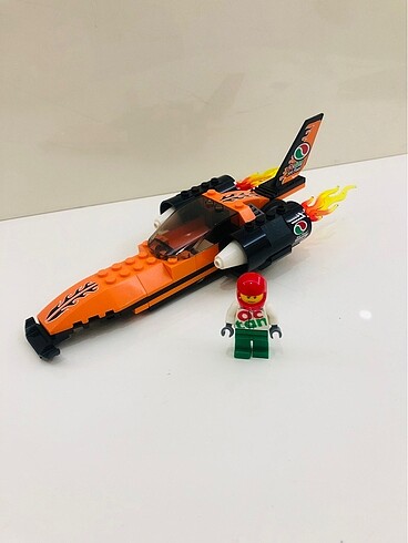 Lego City 60178 hız rekoru arabası