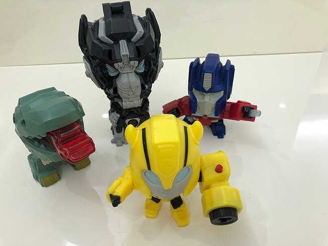 Transformers figürleri