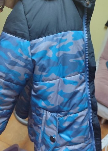 Erkek Çocuk Kamuflaj Desenli Sıcak Mont - Görsel 4