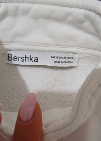 xs Beden bershka fermuarlı Baskılı Kadın Sweatshirt
