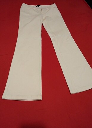 Beyaz pantalon