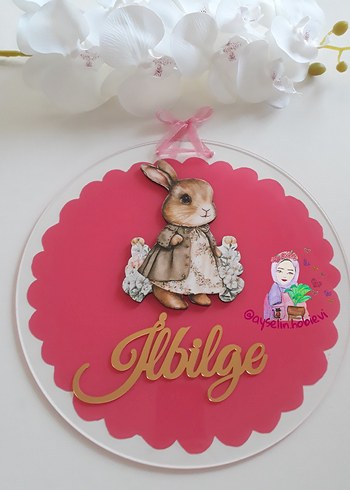 Pembe Tavşan Figürlü İsimli Kapı Süsü