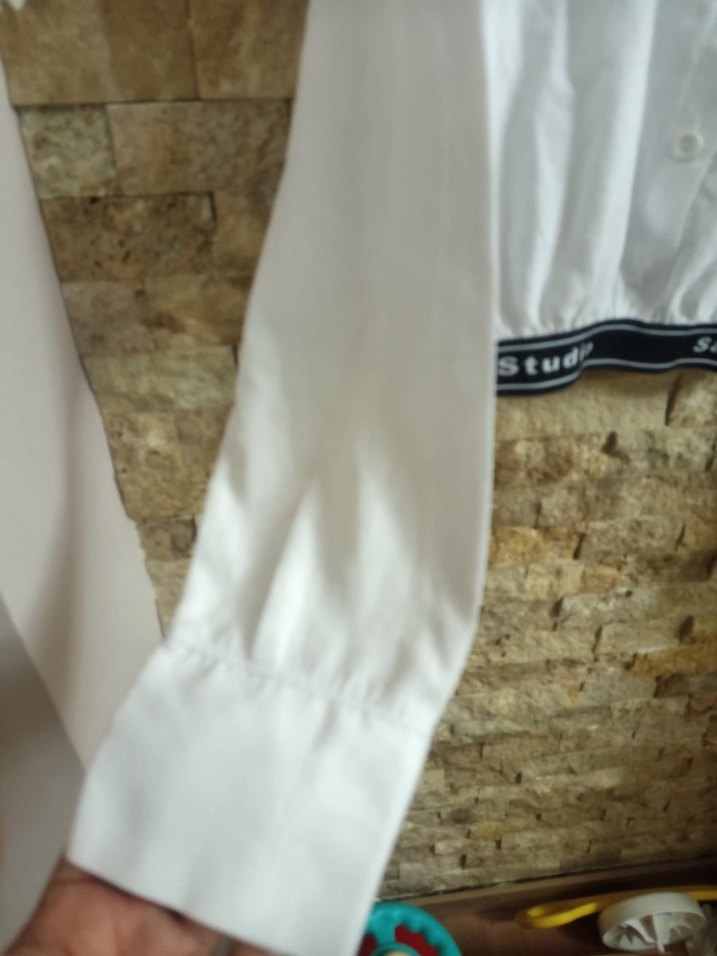 Düğmeli Uzun Kollu Beyaz Kısa Gömlek - Görsel 2