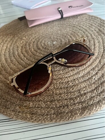 Bayan güneş gözlüğü - Görsel 2