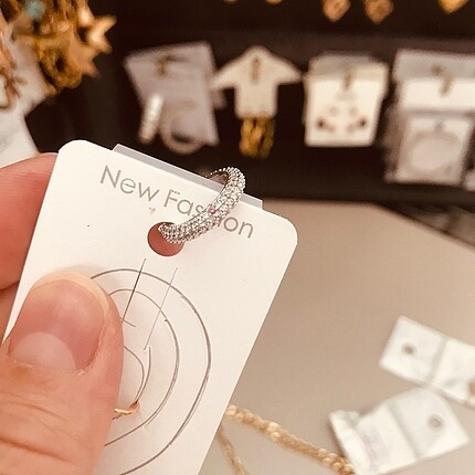  Beden beyaz Renk Fashion jewellry marka kıkırdak küpe