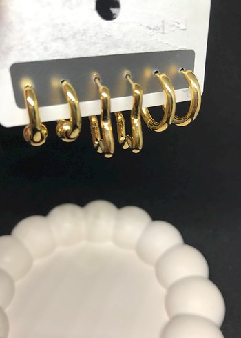 Zincir Detaylı Altın Mini Küpe Seti - Görsel 4