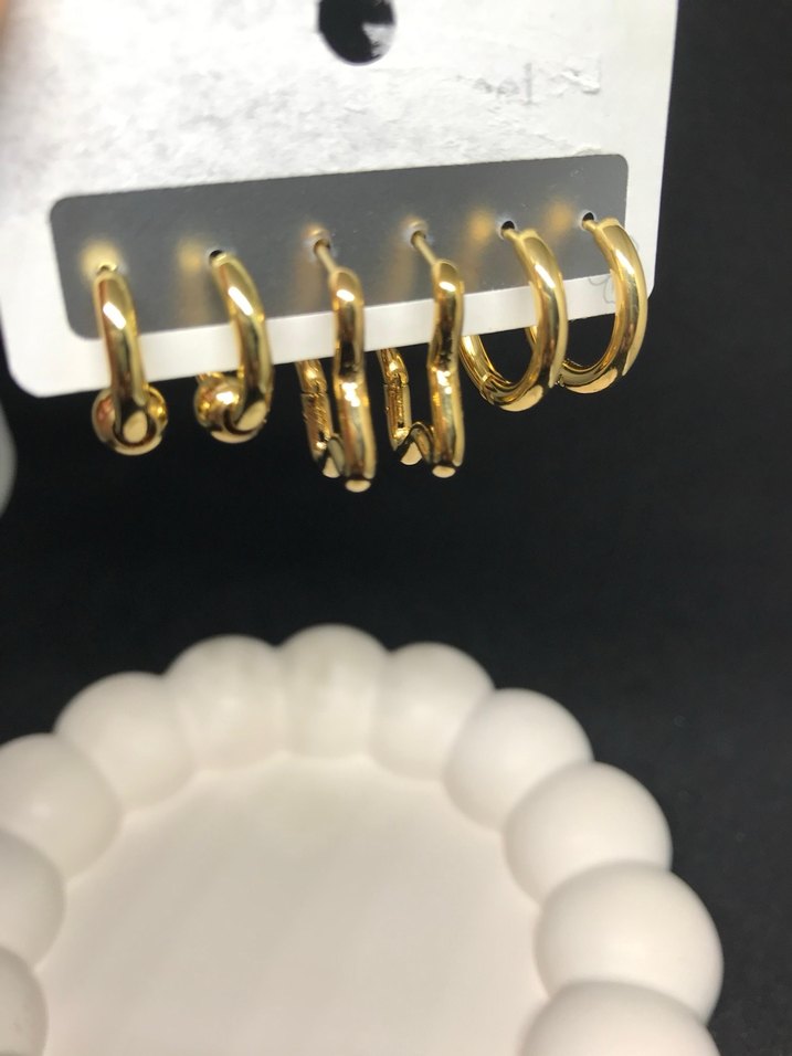 Zincir Detaylı Altın Mini Küpe Seti - Görsel 4