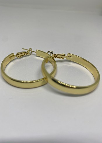 Altın Renkli Midi Halkalı Küpe - Görsel 3