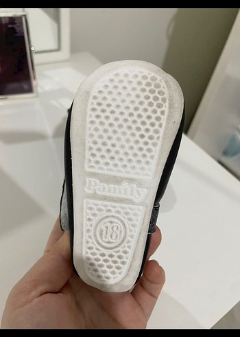 Kız Çocuk Siyah Tokalı Babet Ayakkabı - Görsel 2