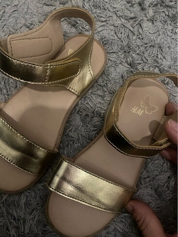 27 Beden H&M gold sandalet
