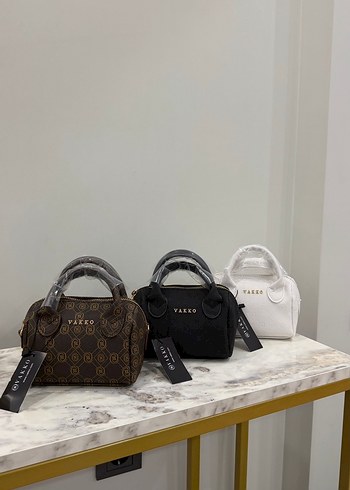 Beyaz Zincir Detaylı Yılan Desenli Deri Çanta - Görsel 2