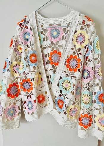 Çiçek motif hırka - Görsel 2