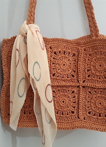  Beden Pull bear motif hasır çanta 