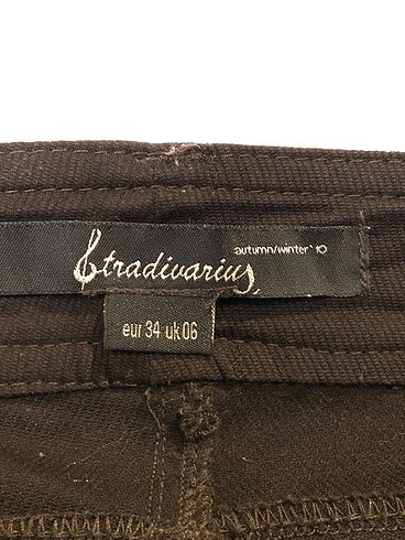 34 Beden siyah Renk Stradivarius Skinny %70 İndirimli.