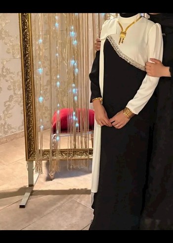 Uzun Kol, Yüksek Yaka, Etnik Desenli Kadın Abiye Elbise