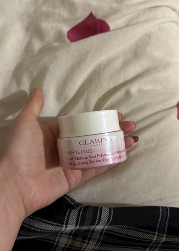 Beden Renk Clarins White Plus Aydınlatıcı Gece Maskesi