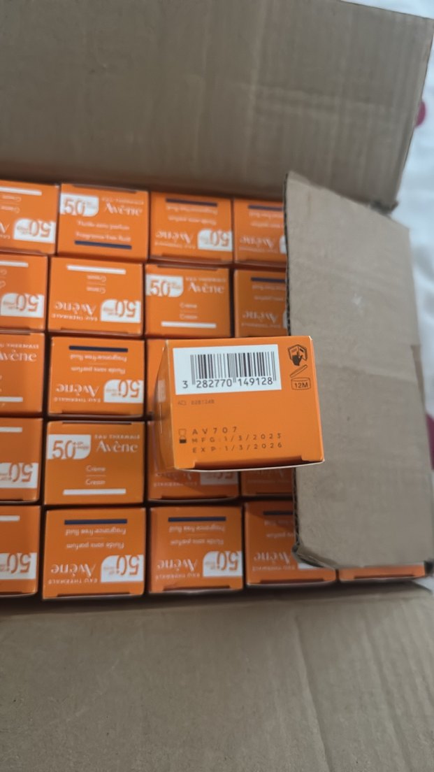 Avène SPF 50+ Parfümsüz Güneş Koruyucu Sıvı 50 ml - Görsel 2