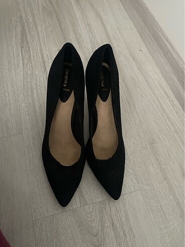 Siyah stiletto