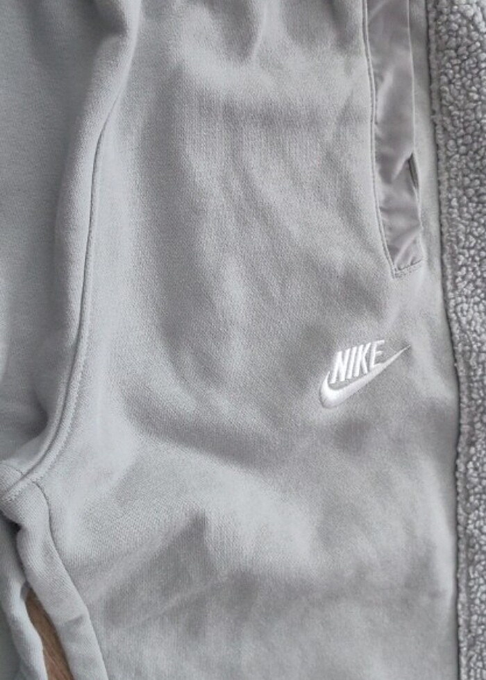 137.147 cm  nıke orijinal eşofman takımıgri renk - Görsel 3