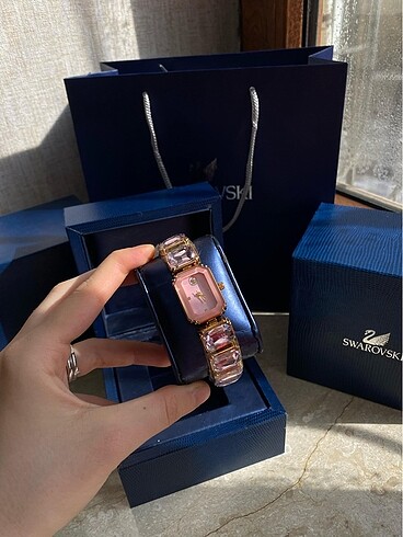 Beden Swarovski saat