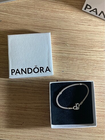 pandora bileklik