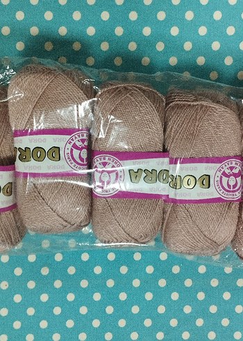 Beden pembe Renk Pembe Nakışlı Yün İplik Seti