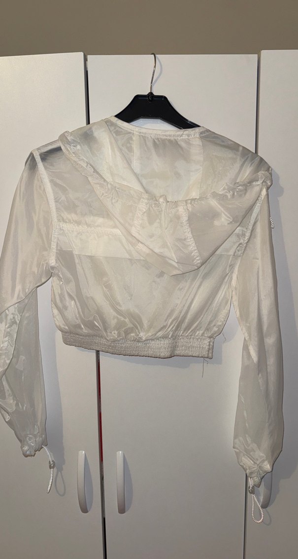 Bershka beyaz yağmurluk - Görsel 3