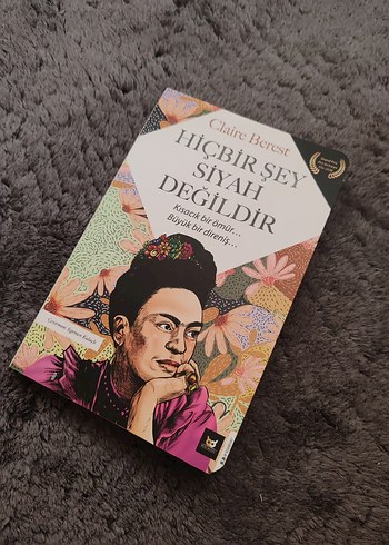 Hiçbir Şey Siyah Değildir - Claire Berest