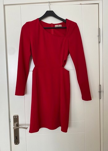 Kırmızı bel dekolteli mini elbise - Görsel 2