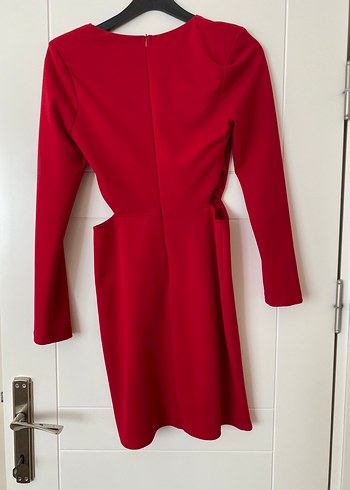 Kırmızı bel dekolteli mini elbise - Görsel 3