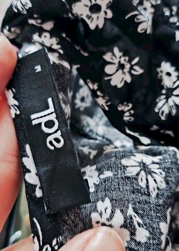 fırfırlı siyah beyaz crop tarz bluz  - Görsel 3