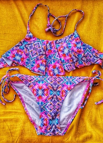 Fransız model fırfırlı bikini takımı