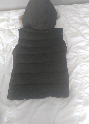Colin's Kapitone yelek